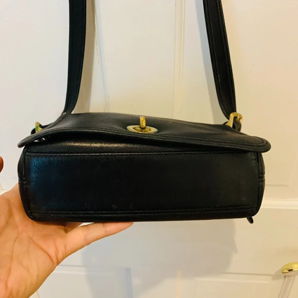 Women's Vintage Coach Should Bag Cross body Bag